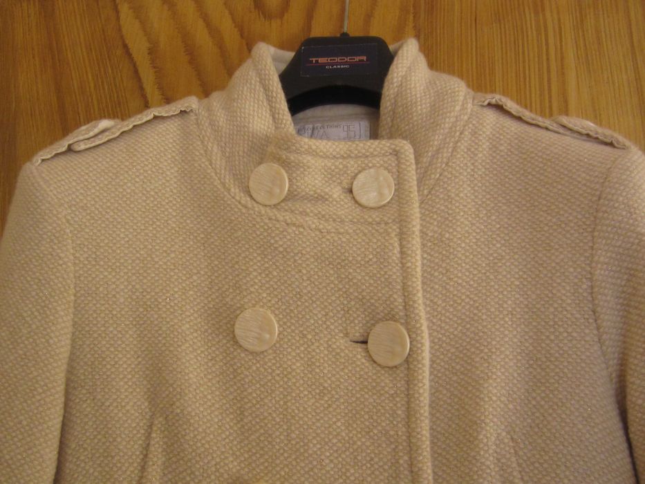 Елегантно дамско палто