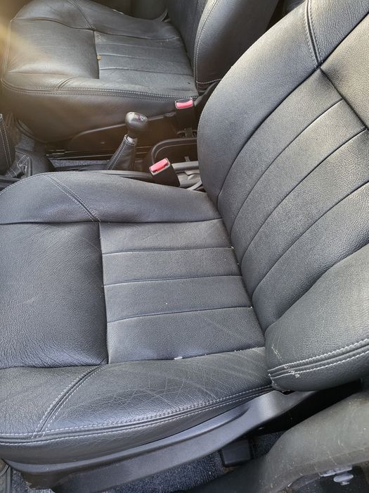 Vind Mitsubishi Pajero  Pinin