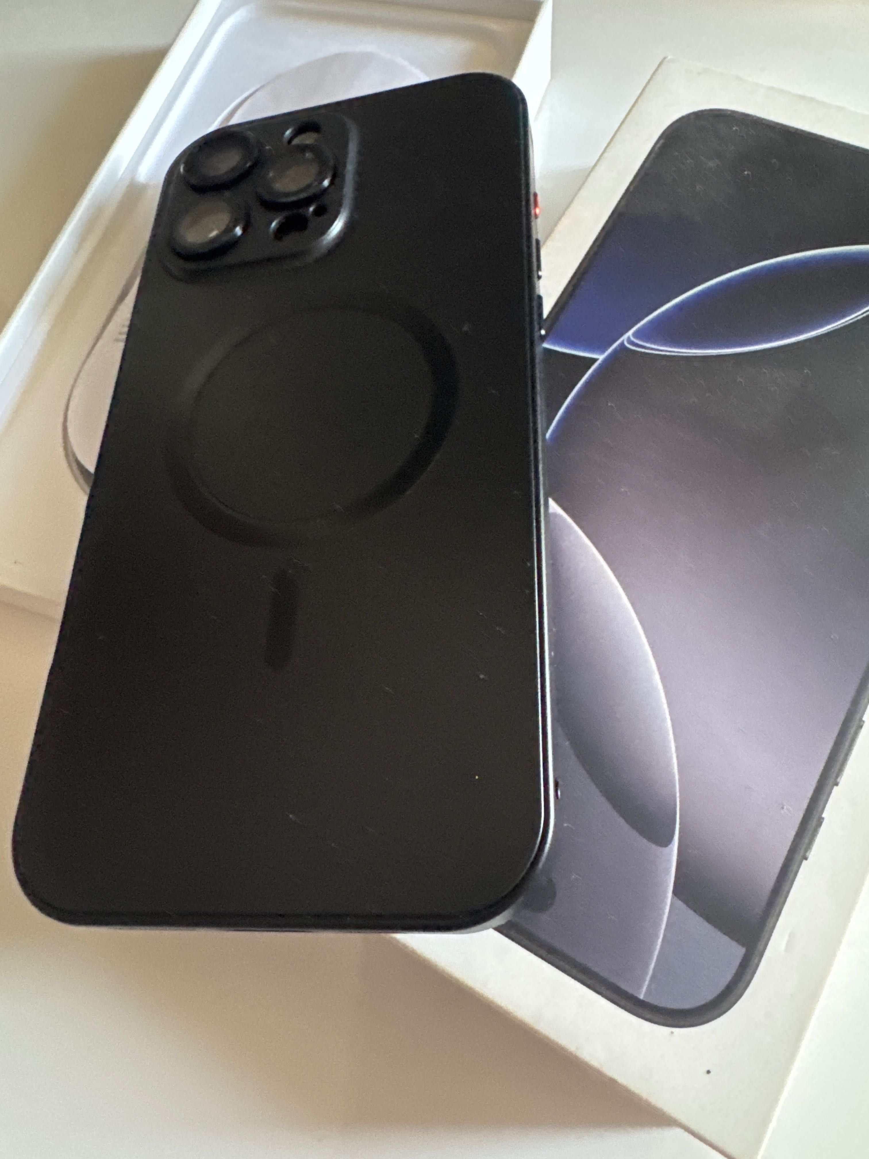 Iphone 16 pro max negru titan