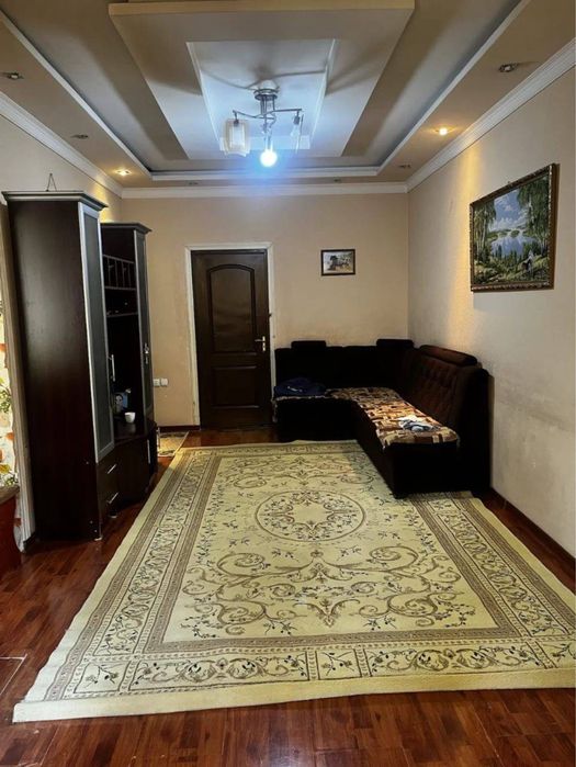 Буюк Ипак Йули 2/1/5 Остановка Художников