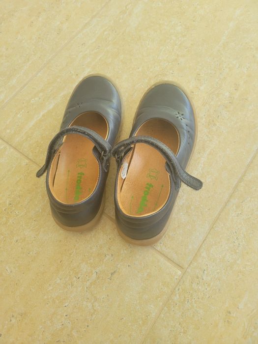 Pantofi froddo din piele marimea 27