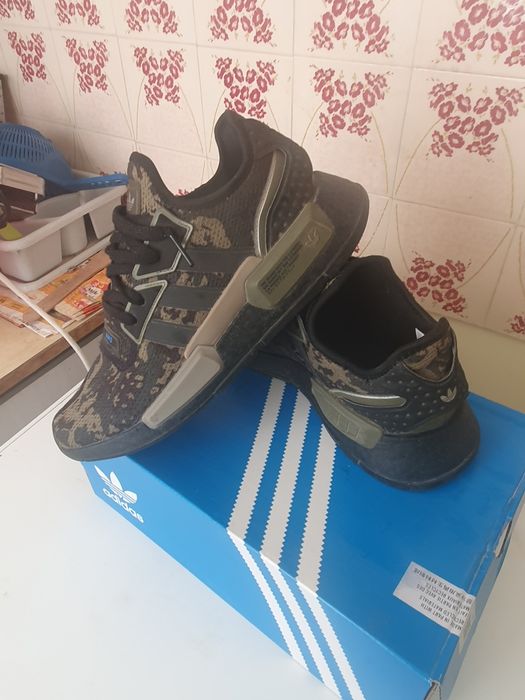 Adidas уникален и много рядък модел