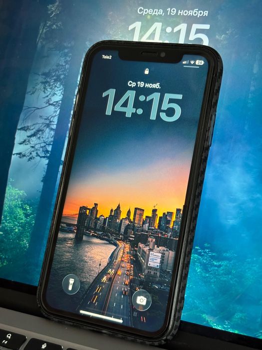 Продам iPhone 11 64gb black