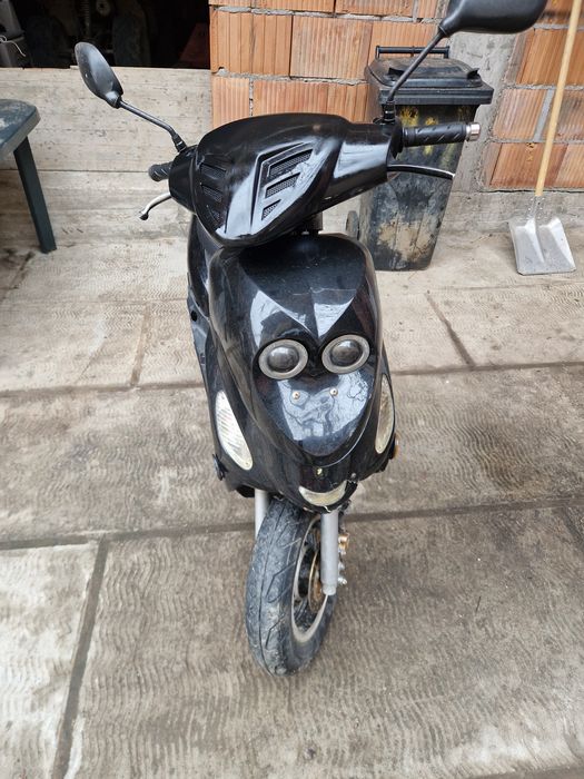 Vand scutere si biciclete!