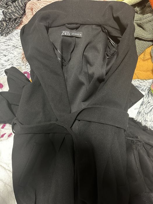 Pardesiu Zara o singura purtare