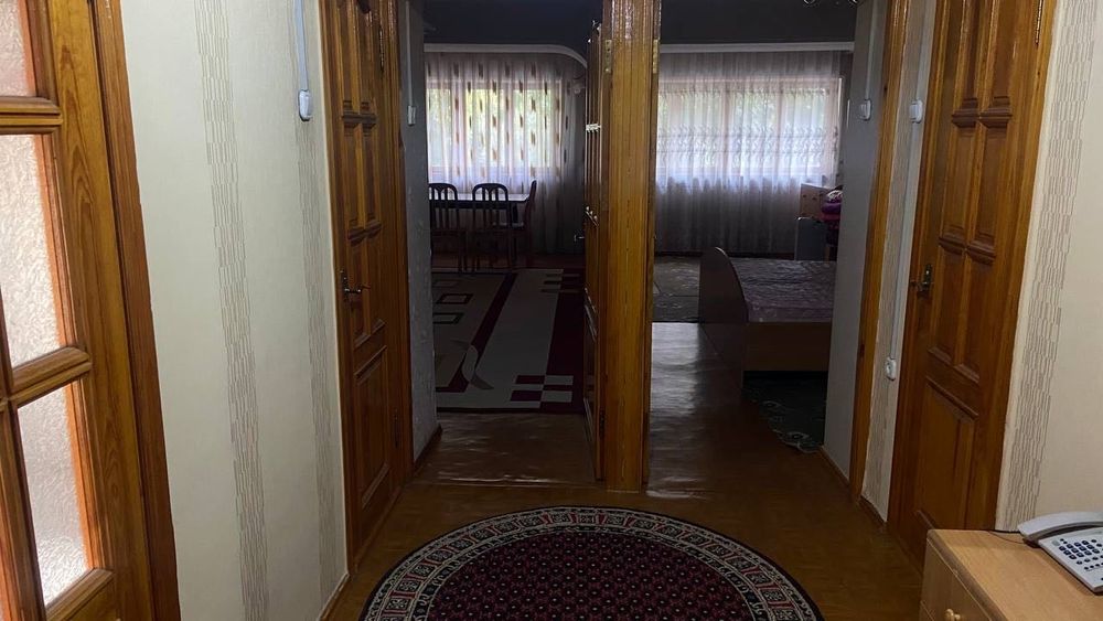 СРОЧНО сдаётся 2-х комнатная квартира в центре. СВОЯ - не маклер