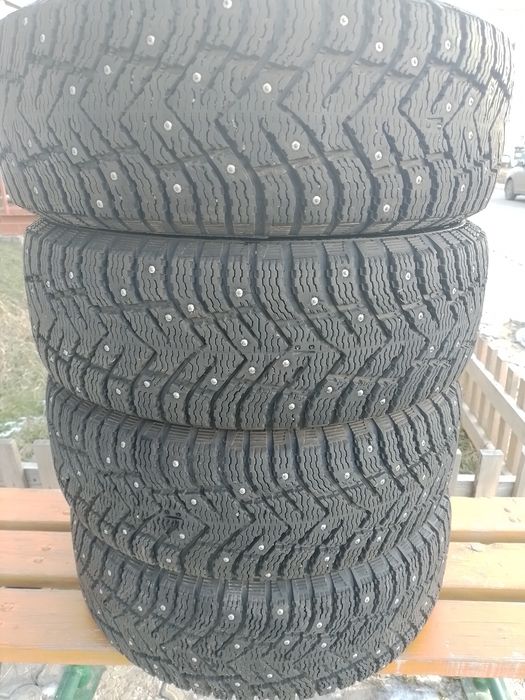 Продам комплект зимней резины 195/55 R 15 Cordiant Snow Cross 22