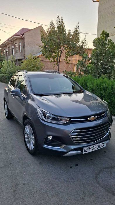 Tracker 1 Premier