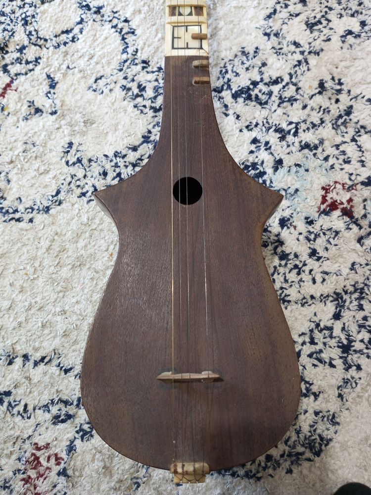 Tanbur Sato sotiladi