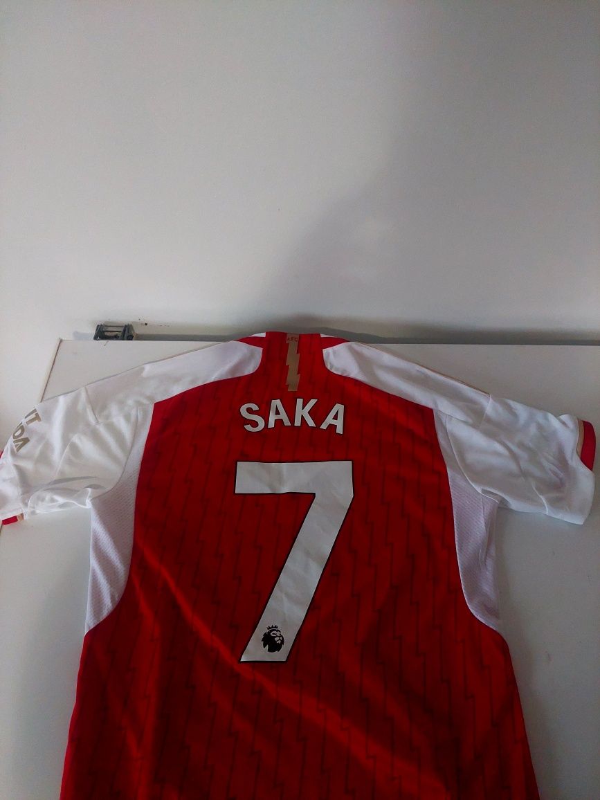 Tricou oficial Arsenal 2023/2024 Saka Nr. 7