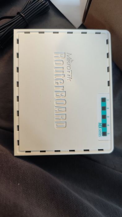 Рутер Mikrotik RB750Gr3 hEX RouterBOARD with Dual Core 880MHz