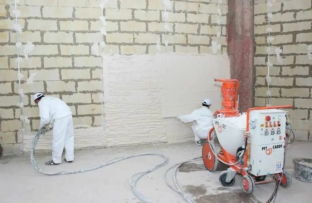 Armstrong patalok, Rotband shitukaturka aparat, gipsakarton, malyarka