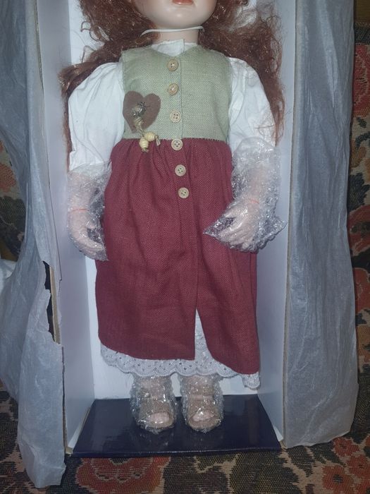 Порцеланова кукла