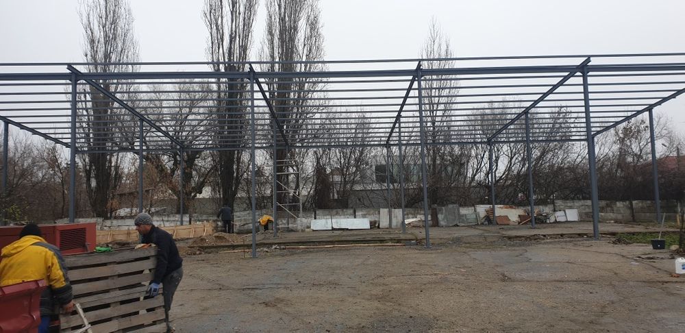 Vand structuri și hale complete facem ori ce dimensiune dorește client