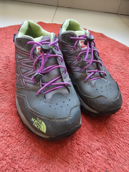 Pantofi Northface 36