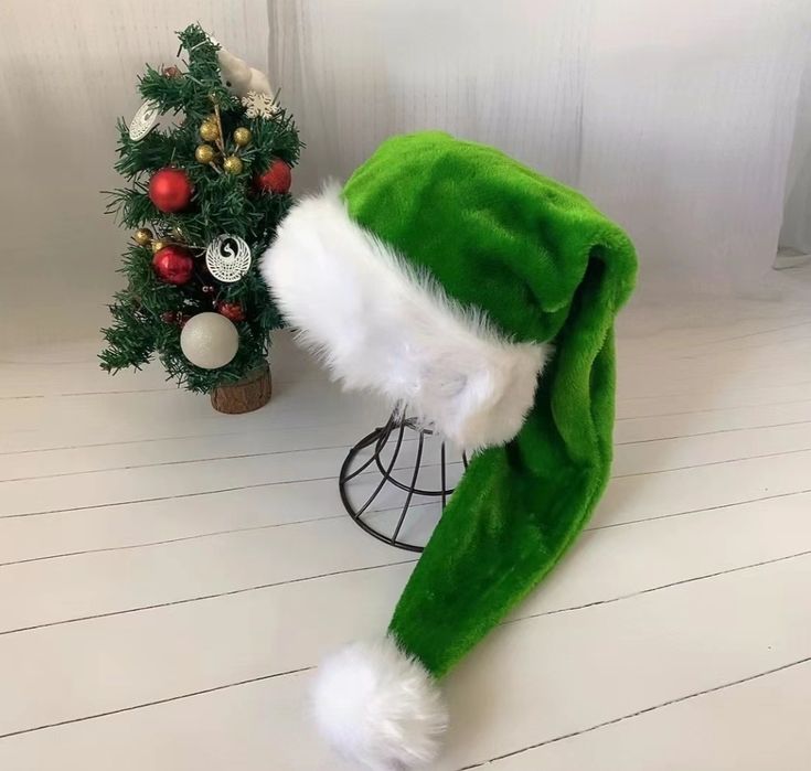 Шапочки новогодние