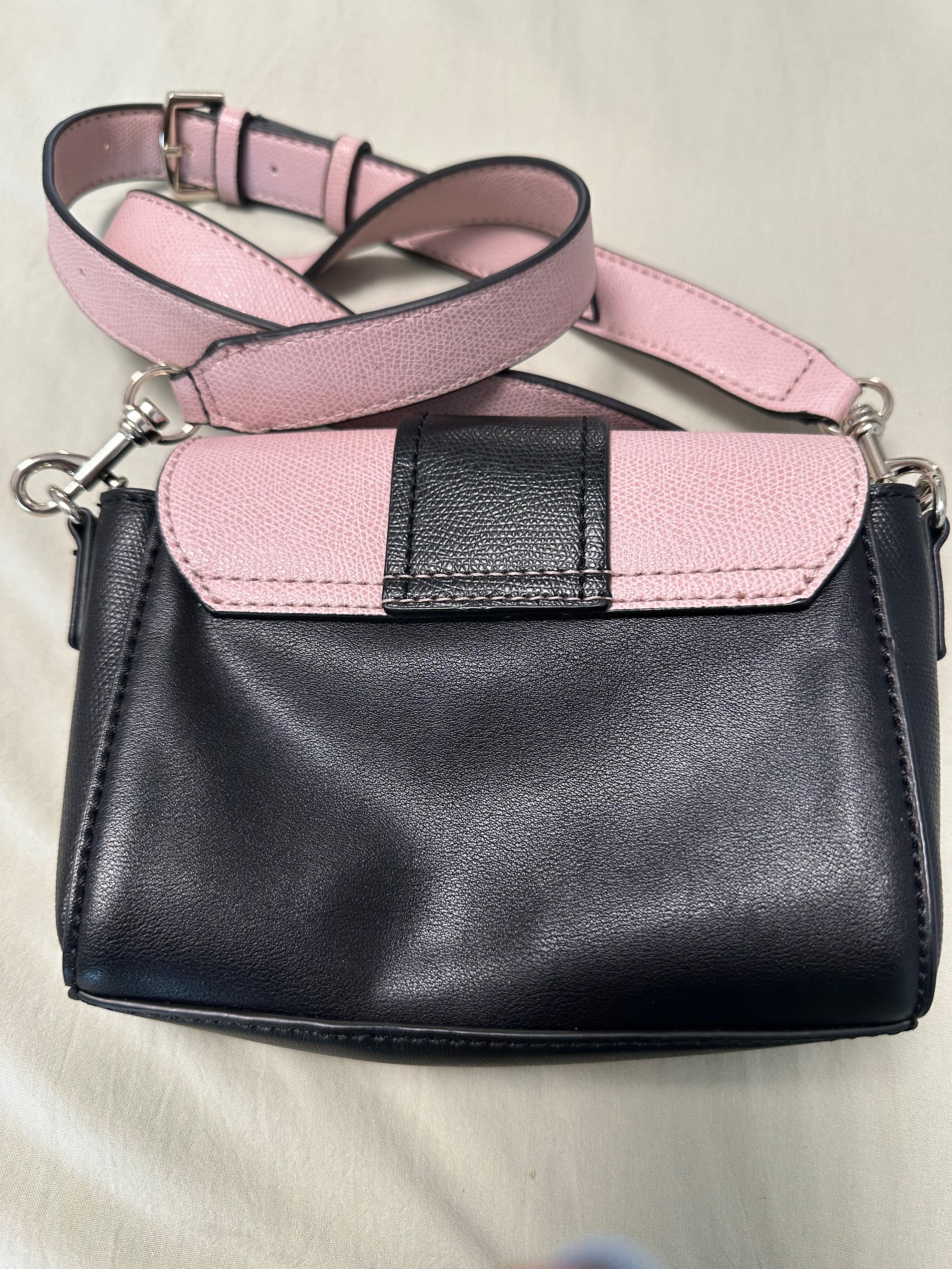 Чанта Guess шарена