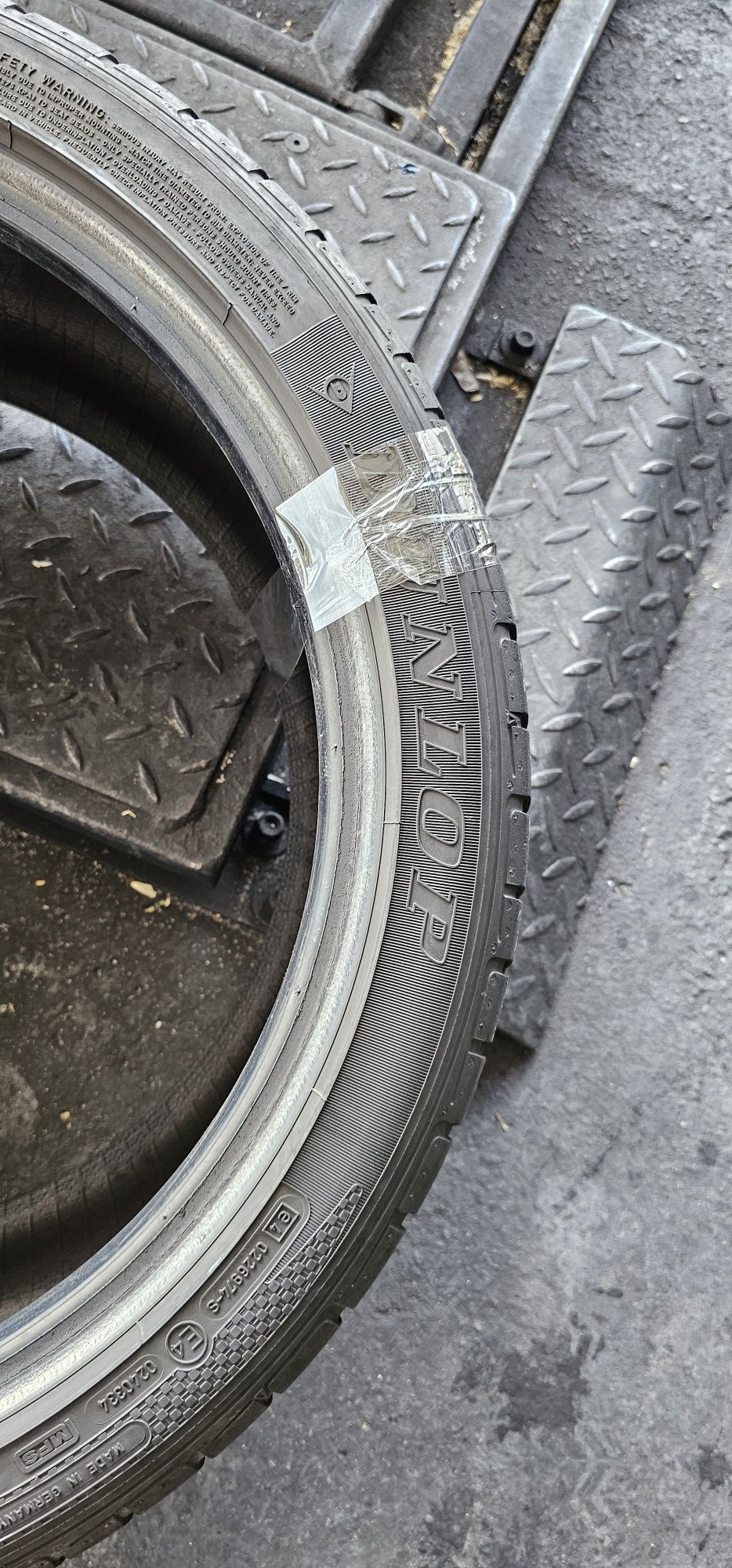235 40 R 18 Dunlop vară o buc