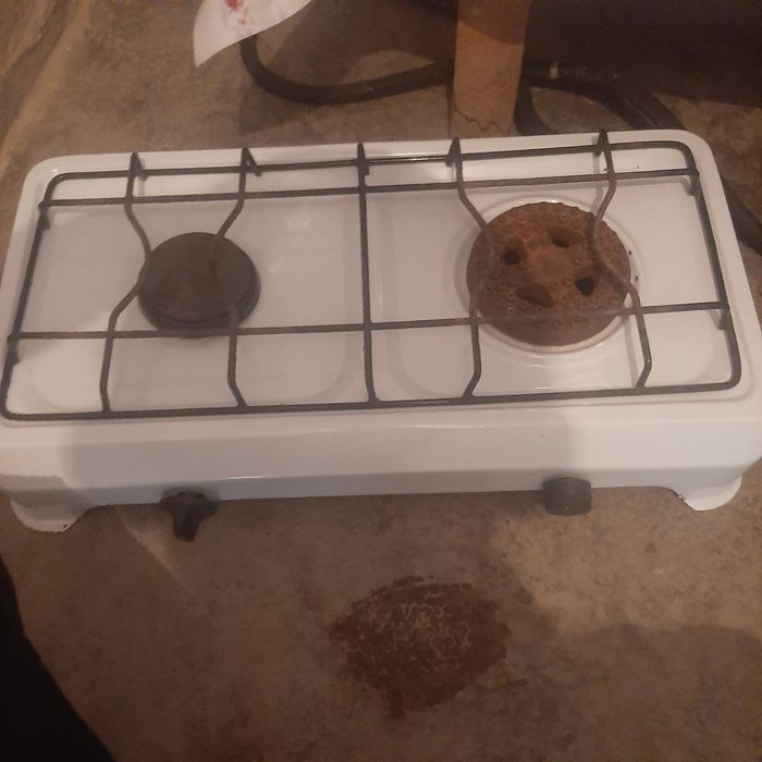 Продам газ плиту