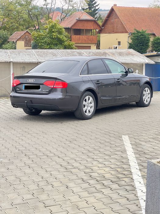 AUDI A4 b8.