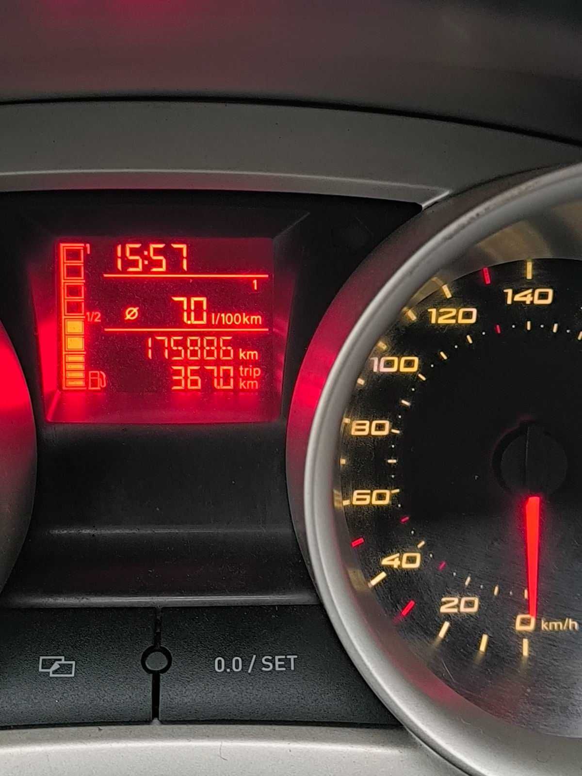 Продавам Seat Ibiza
