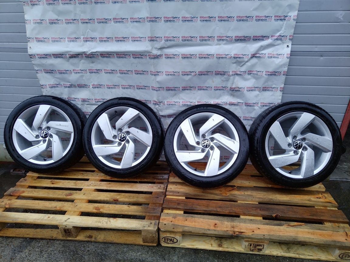 Set jante aliaj VW R17 si anvelope Goodyear vara