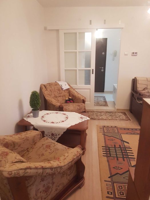 Inchiriez apartament 2 camere