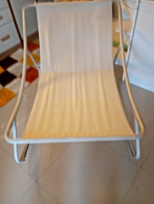 Люлка кресло с мека възглавница