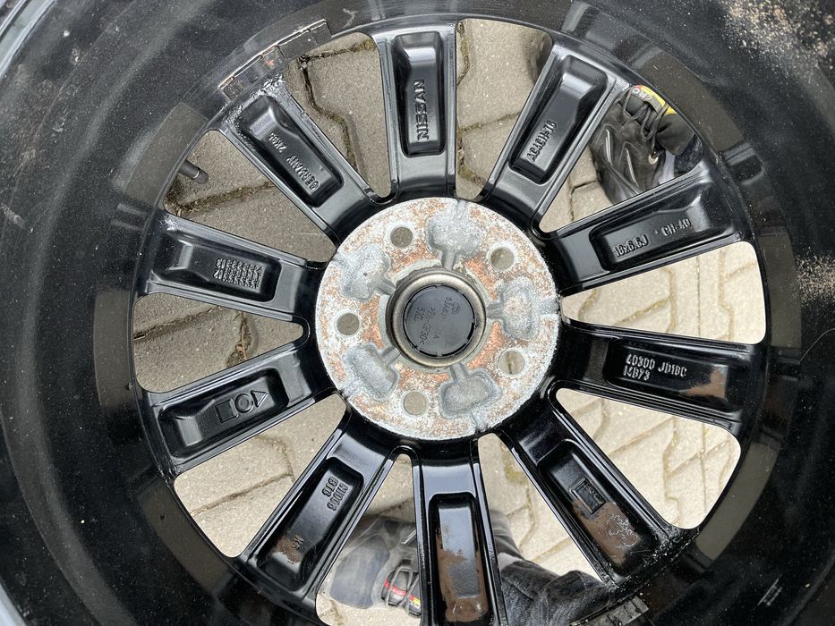 Jante aliaj 5x114.3mm anvelope iarna 215/55 R18 Nissan QashQai X-Trail