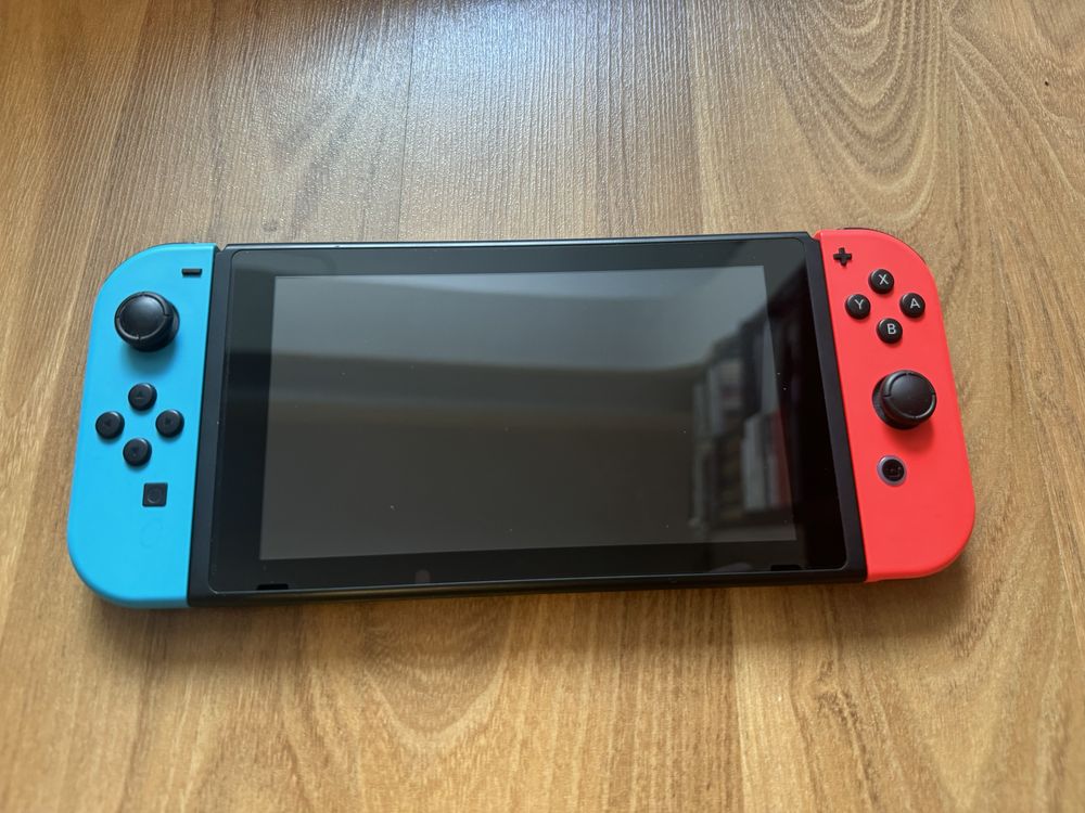 Nintendo switch с 10 игри
