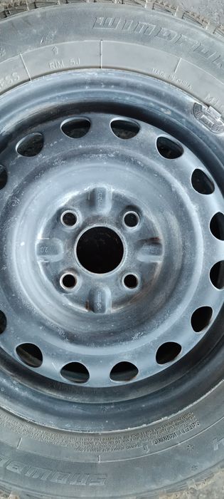 Гуми с джанти Тойота
