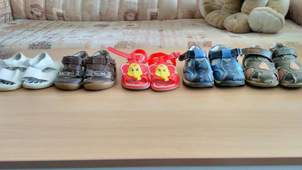 Бебешки и детски ботуши,маратонки,сандали и пантофи