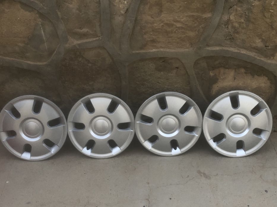 Damas 12 lik kalpak sotiladi