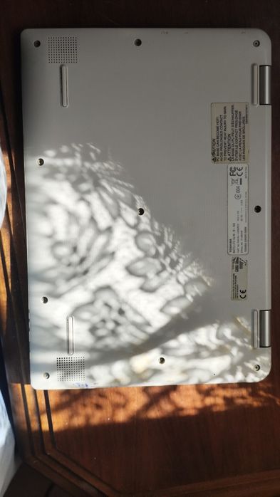 Vând Laptop Toshiba