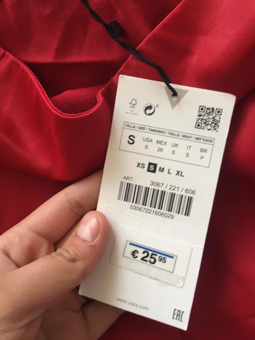 Fusta Crapata pe lateral Zara