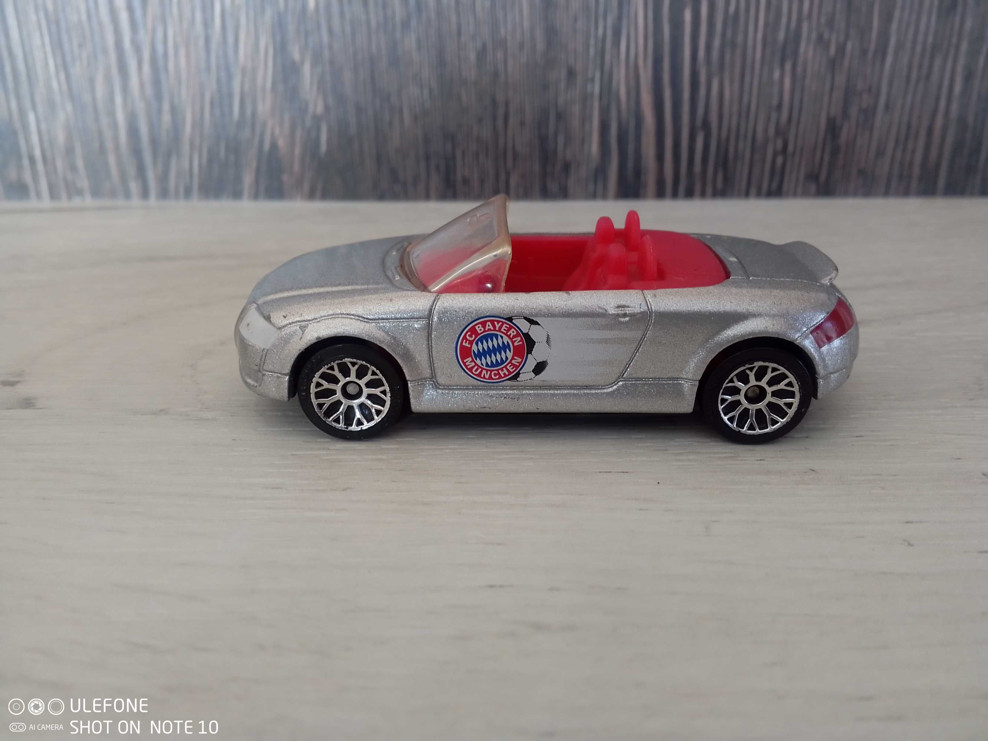 Метална количка Аudi tt roadster на matchbox !!!