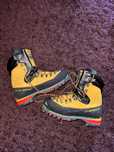 Bocanci Munte LaSportiva Nepal Extreme