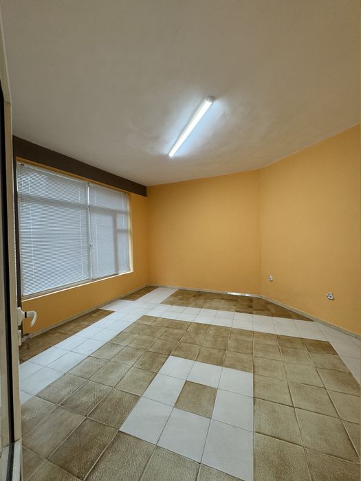 Дава се под наем Магазин в Видин, Баба Тонка - 60 кв.м за 306 € - Снимка #4