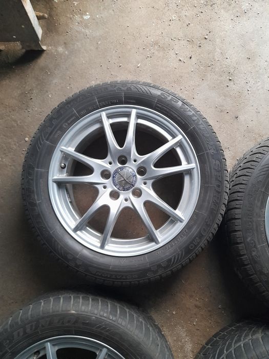 Set 4 Jante Originale Mercedes pe R16 ca NOI cu Anvelope 205-55-16 M+S