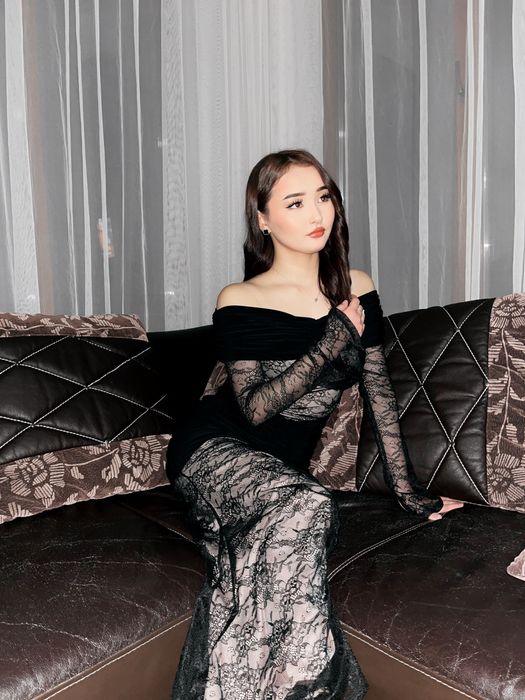 Көйлек сатамын вечерный,1ақ рет киілген.Сапасы жақсы,Жыртықештеңесіжоқ