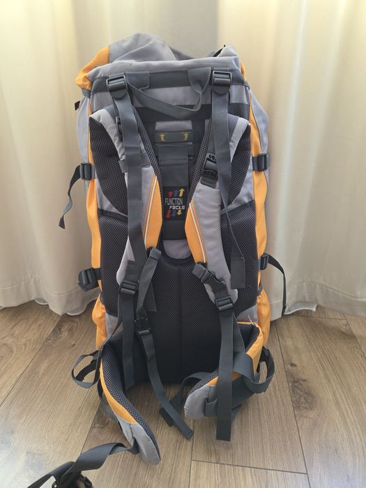 Туристическа раница High Peak Trango 65