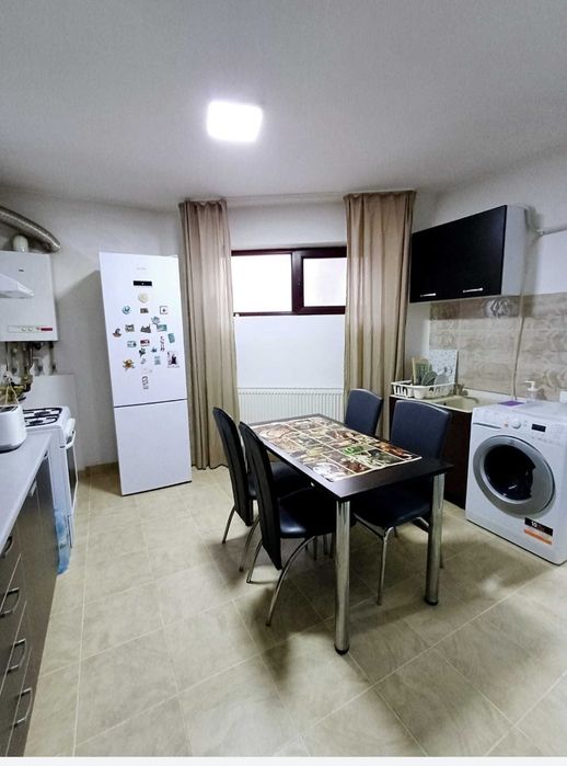 Propietar Vând apartament 3 camere la 200m de metrou Dimitrie Leonida