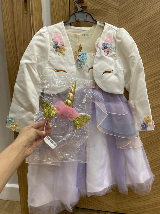 Продам платье Единорожки новогоднее детское р-р 140