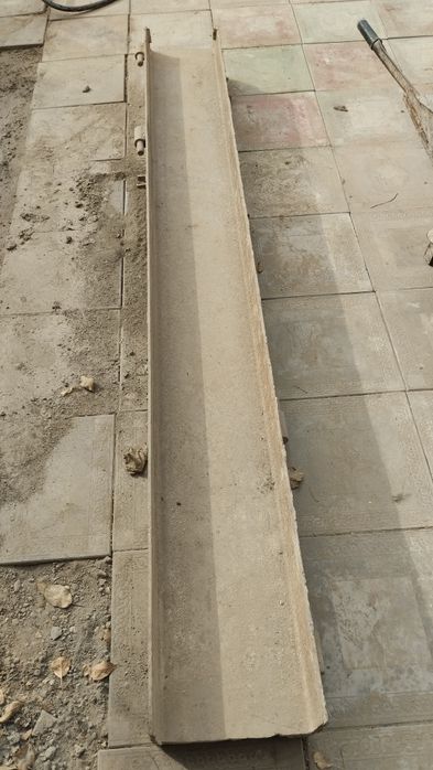 Продам швеллер 2штуки 2х таверный российский длина 2,20 ширена30см  тт