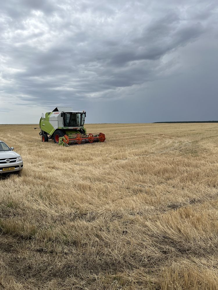 Prestari servicii agricole