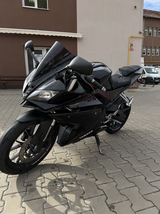 Yamaha yzf r125 2015