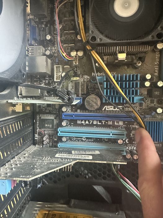 Calculator complet plus sistem audio 5.1