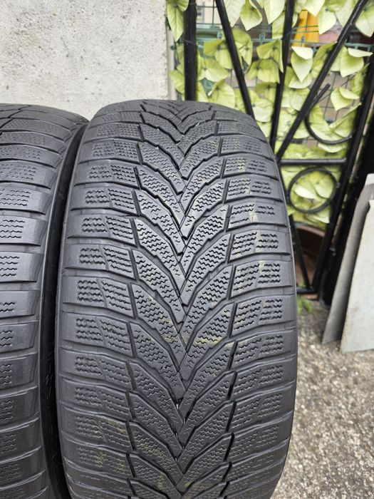 Vând patru anvelope de iarna nexen 255 50 19 dot 1722