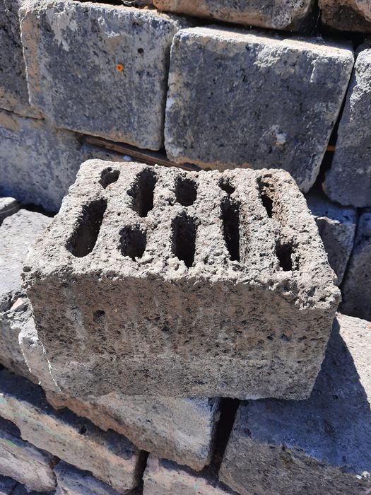 Boltari de beton