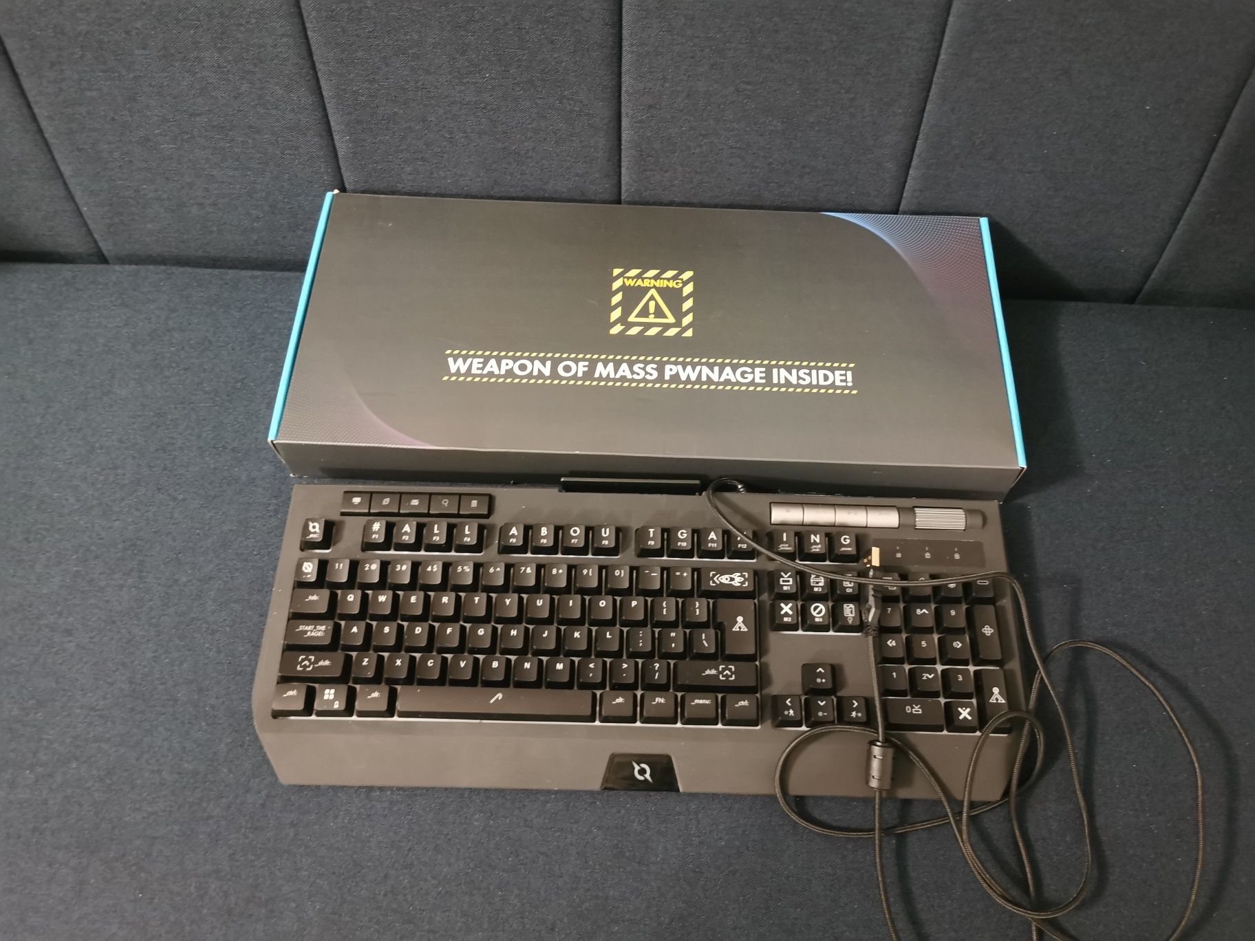 tastatura AQRYS custom